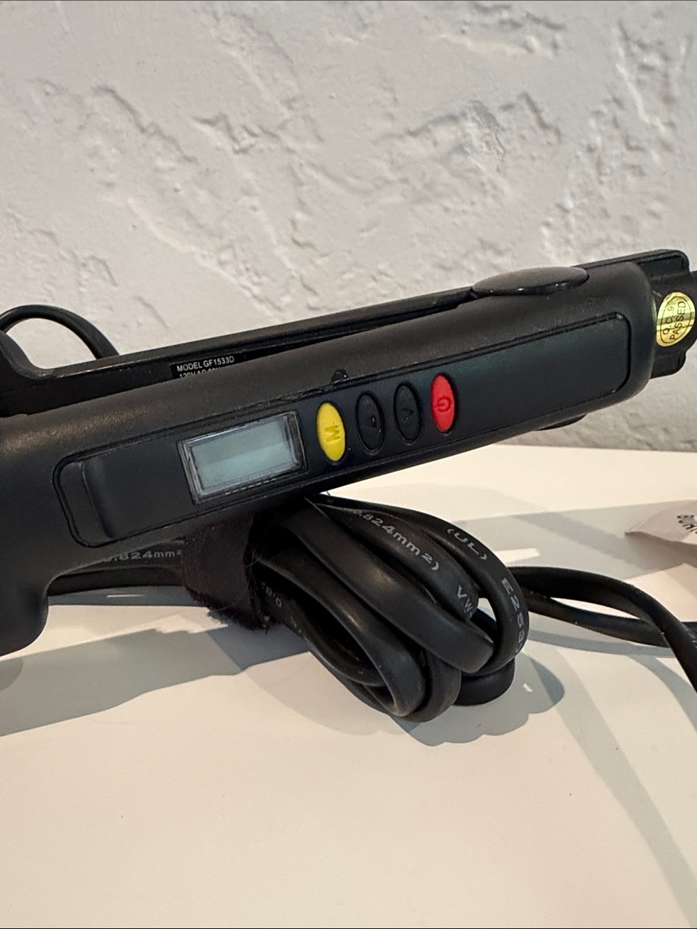 CHI Hair Straightener - wide plates - Picture 2 of 5